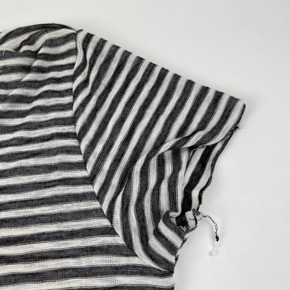 Project Social T Urban Outfitters Tshirt Womens Small White Black Striped Vneck - Picture 6 of 10